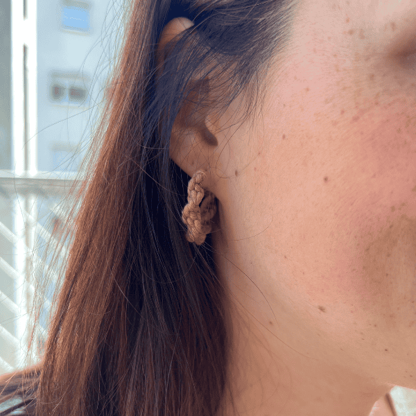 Créoles camel portées