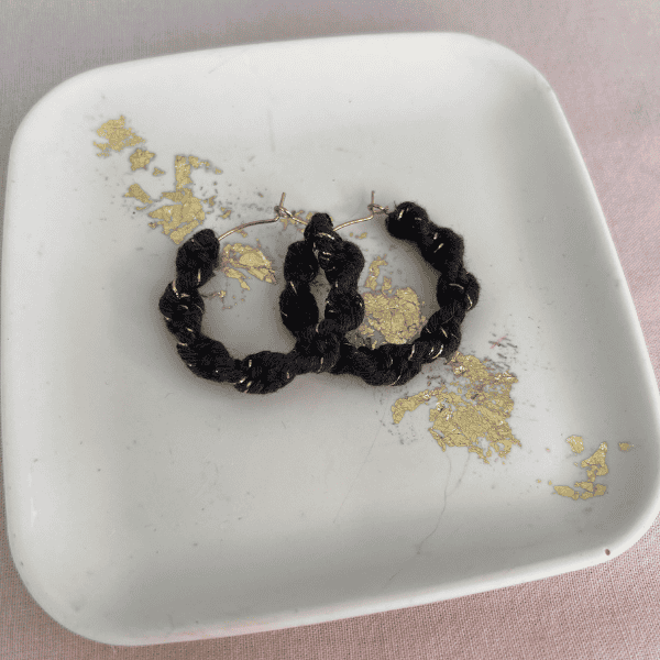 Créoles noir doré acier