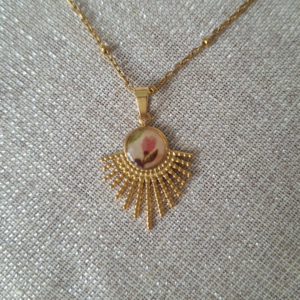Collier Sol – Fleurs roses