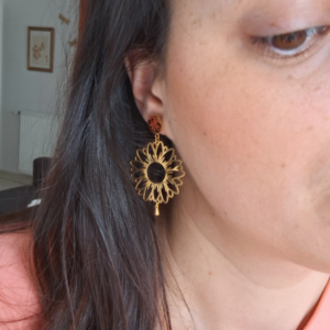 Boucles d&rsquo;oreilles – Flora marron